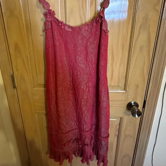 Sue Wong Dresses & Skirts - Vintage Sue Wong Red Crinkle Satin Floral Applique Slip Dress - Size M